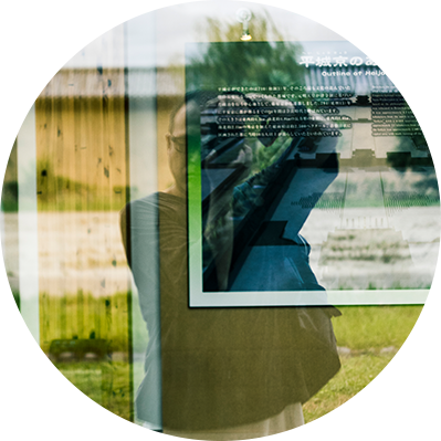 雨の雫の写真家リョウ